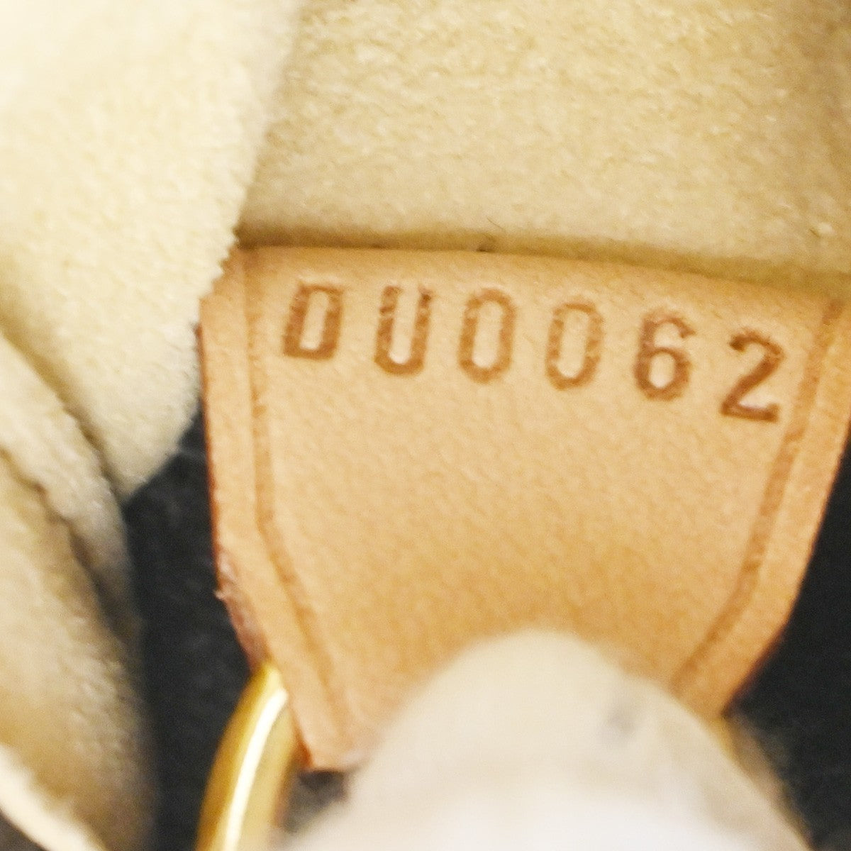 Louis Vuitton Looping Handbag Monogram Canvas