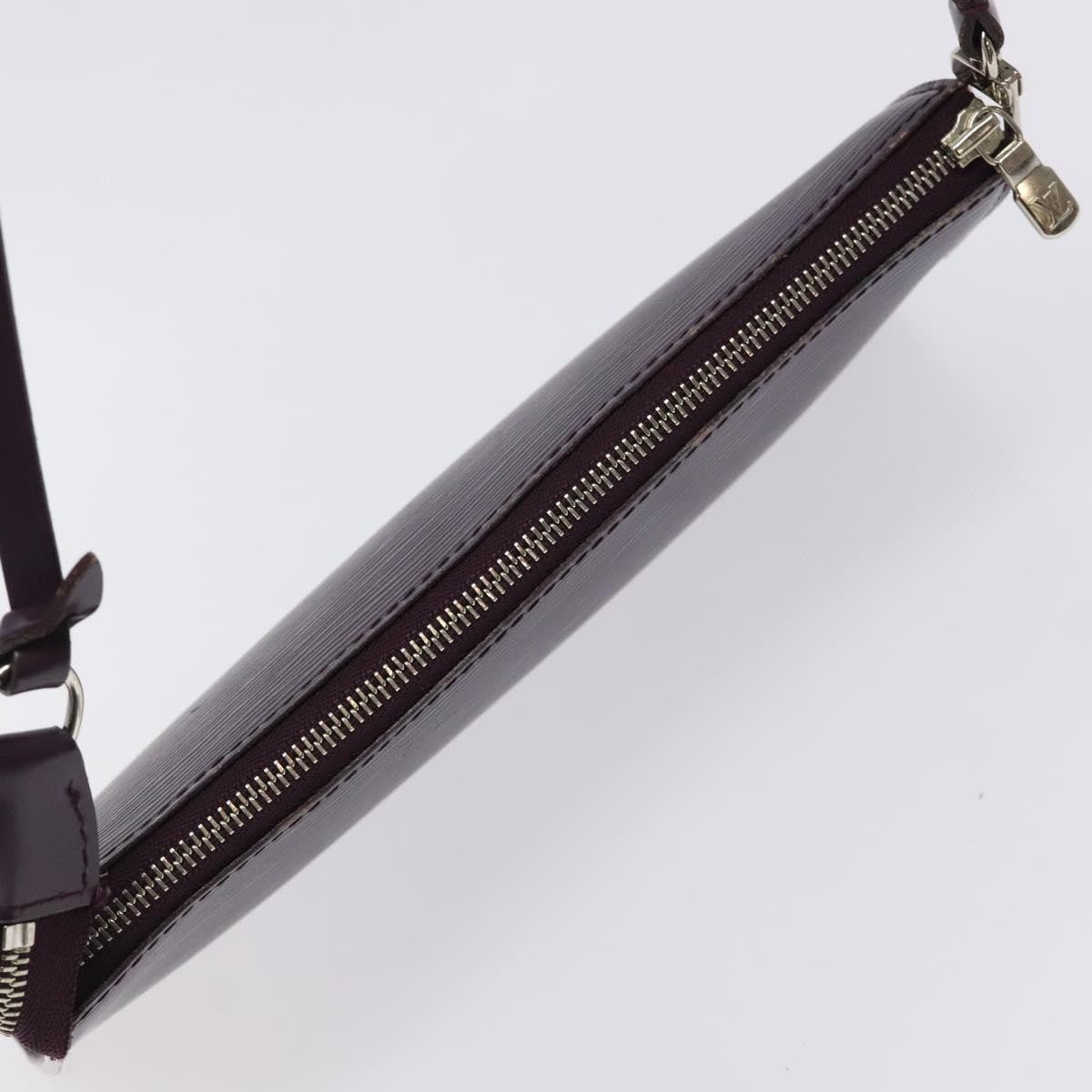 Louis Vuitton Pochette Accessoires Epi Leather