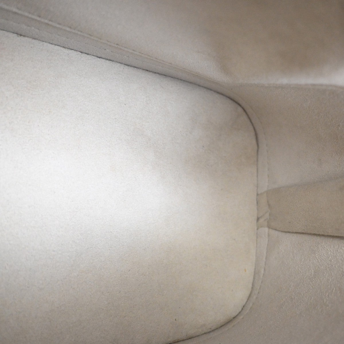 Louis Vuitton Alma Handbag Epi Leather