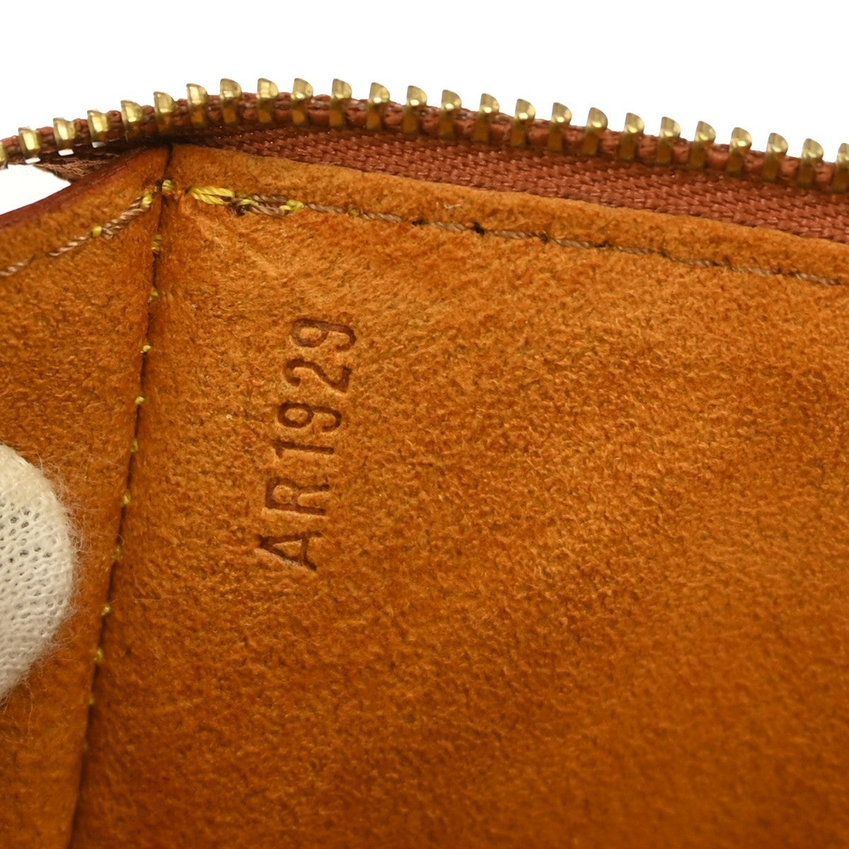 Louis Vuitton Pochette Accessoires Epi Leather