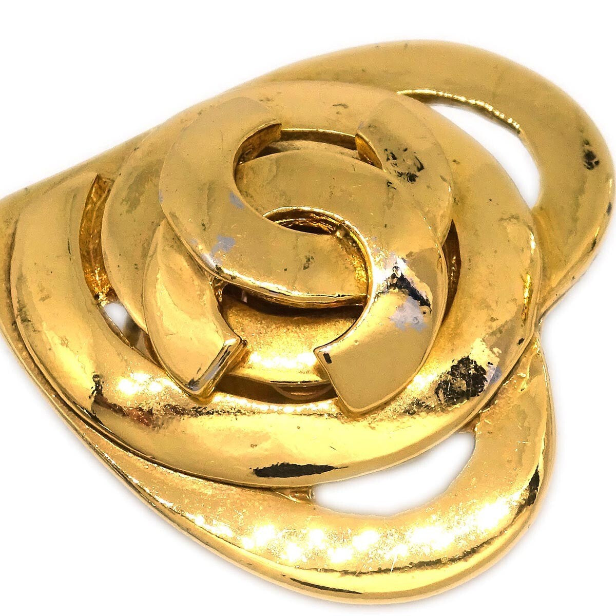 Chanel CC Heart Pendant Metal