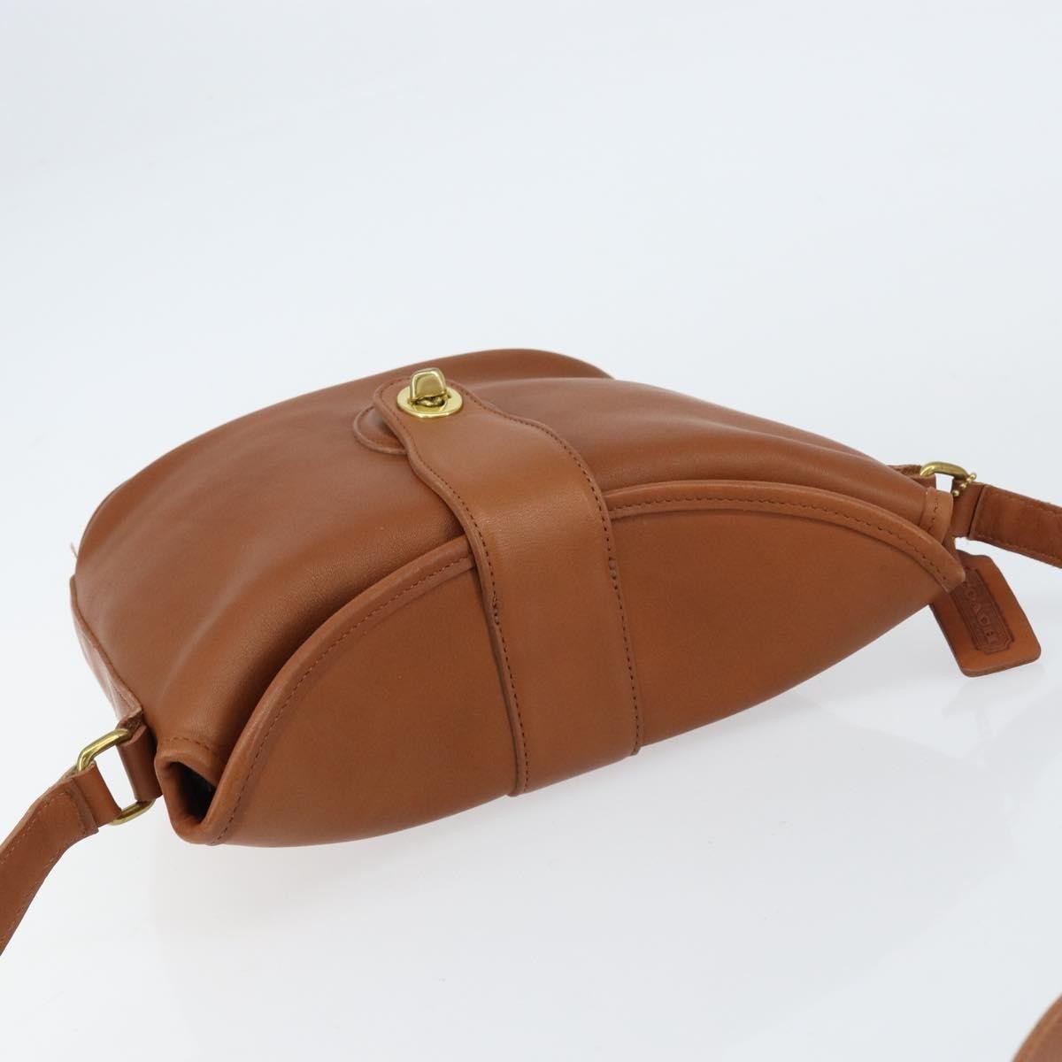 Coach Shoulder bag Leather
