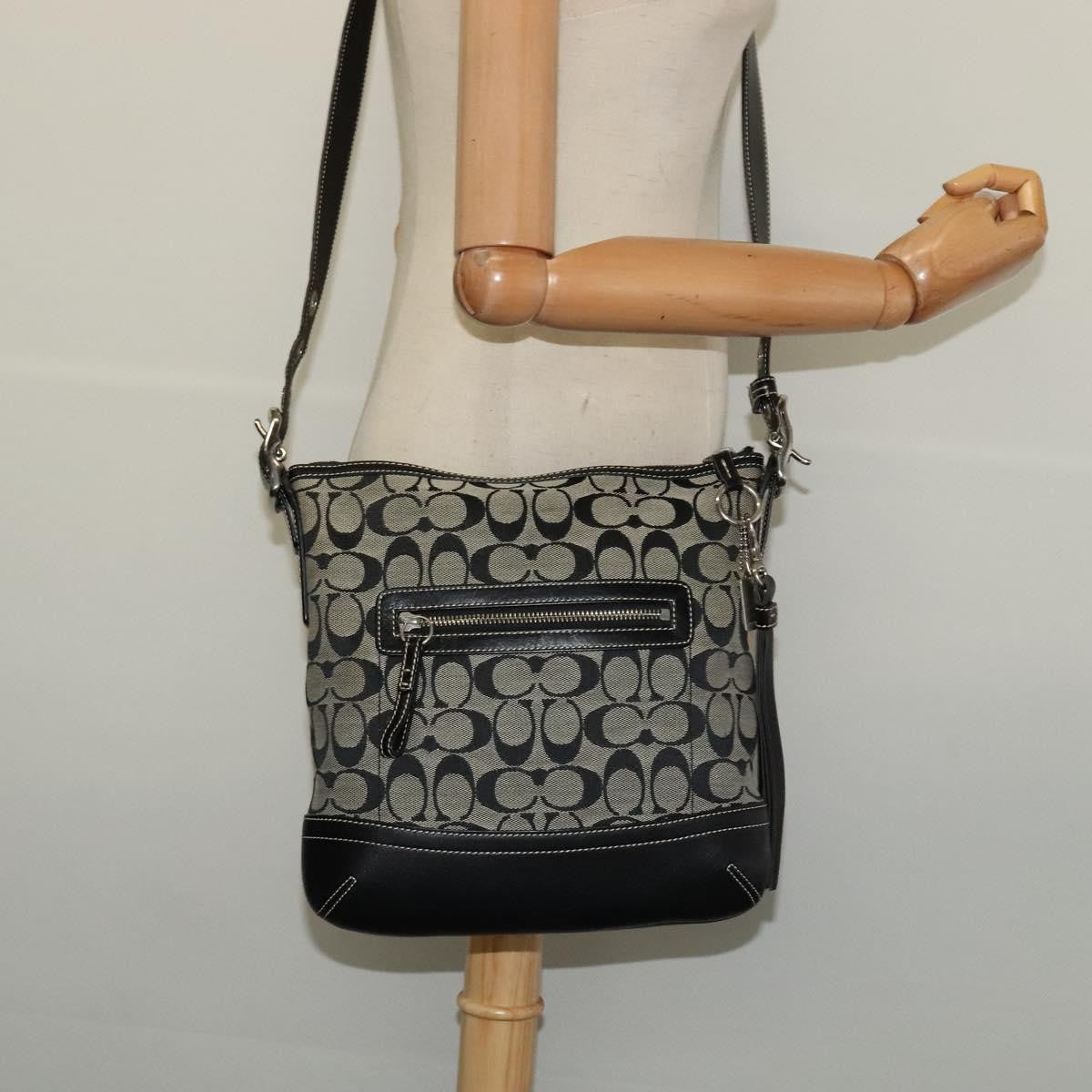 Coach Signature shoulder bag Canvas