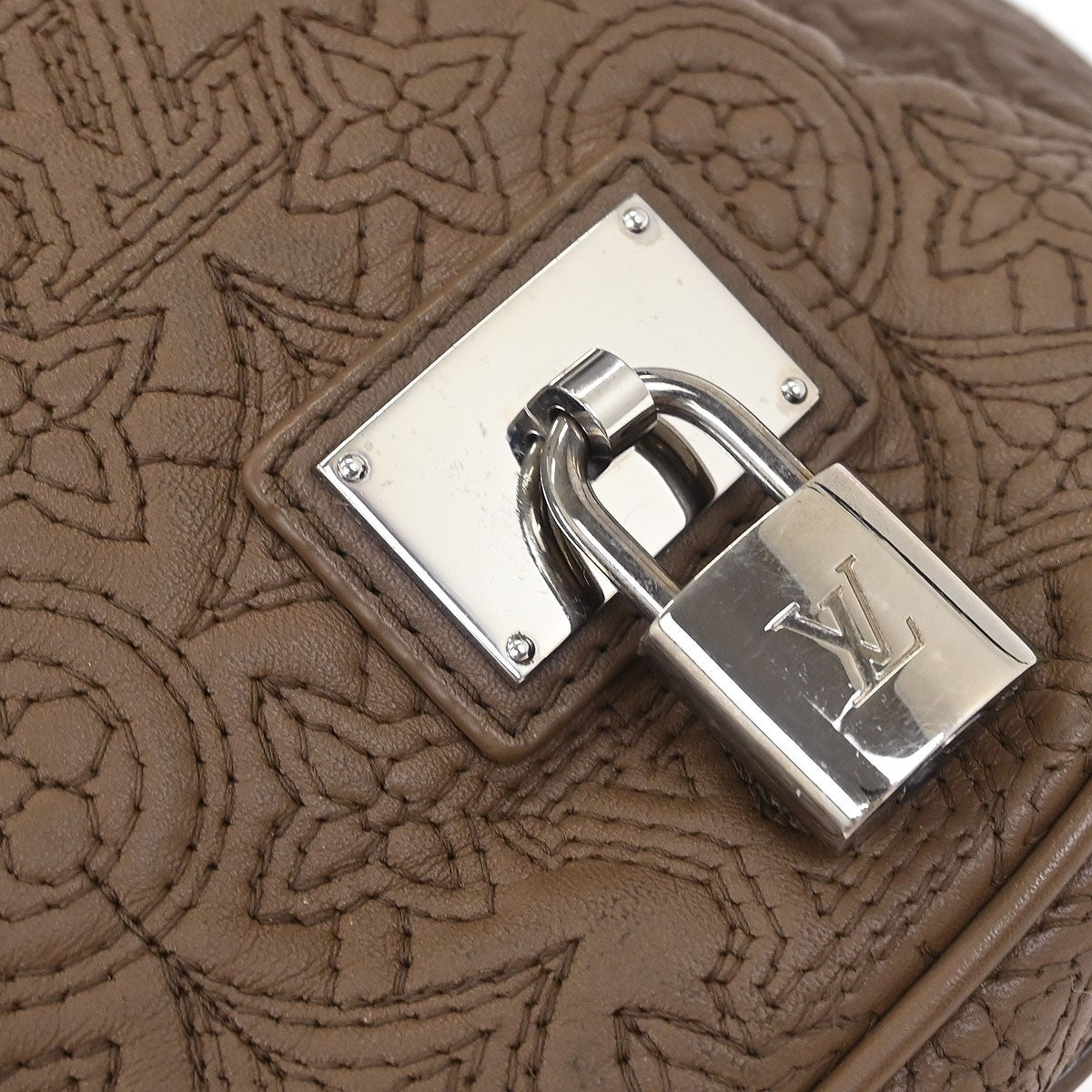 Louis Vuitton Antheia Lilia Handbag Leather