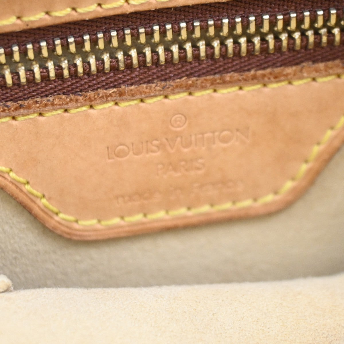 Louis Vuitton Looping Handbag Monogram Canvas