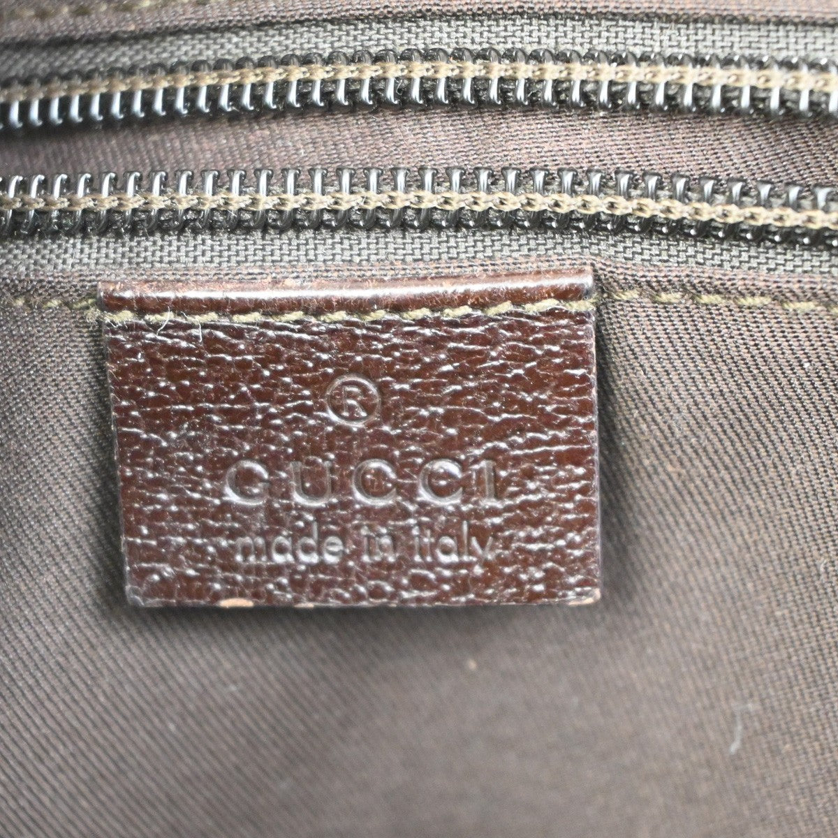 Gucci Vintage Front Pocket Flat Messenger GG Canvas