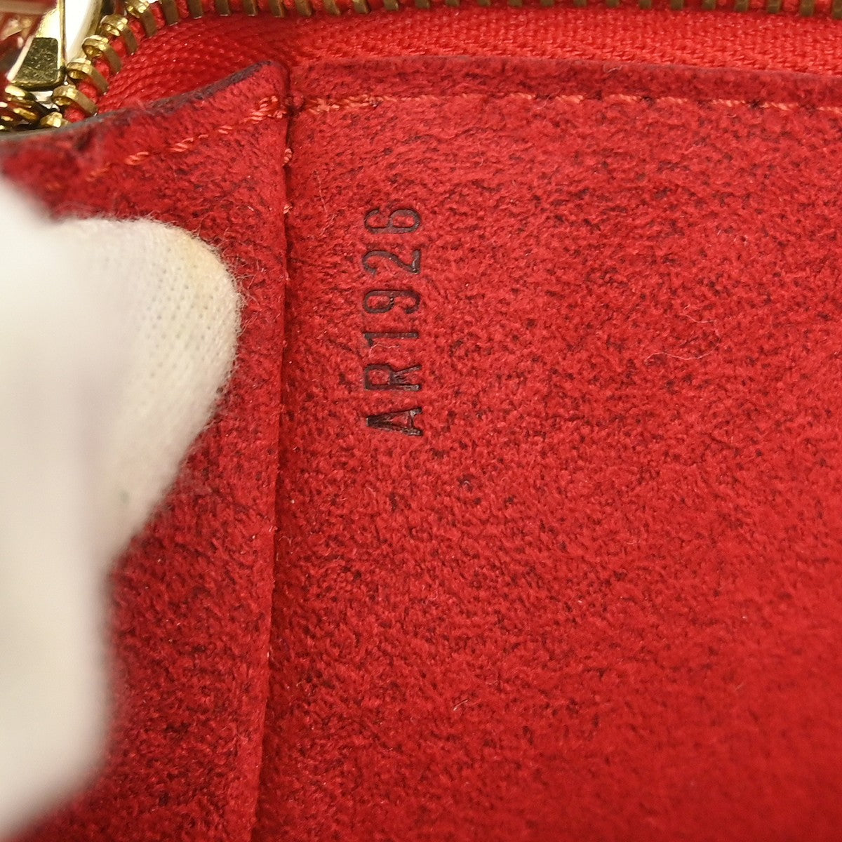 Louis Vuitton Pochette Accessoires Epi Leather