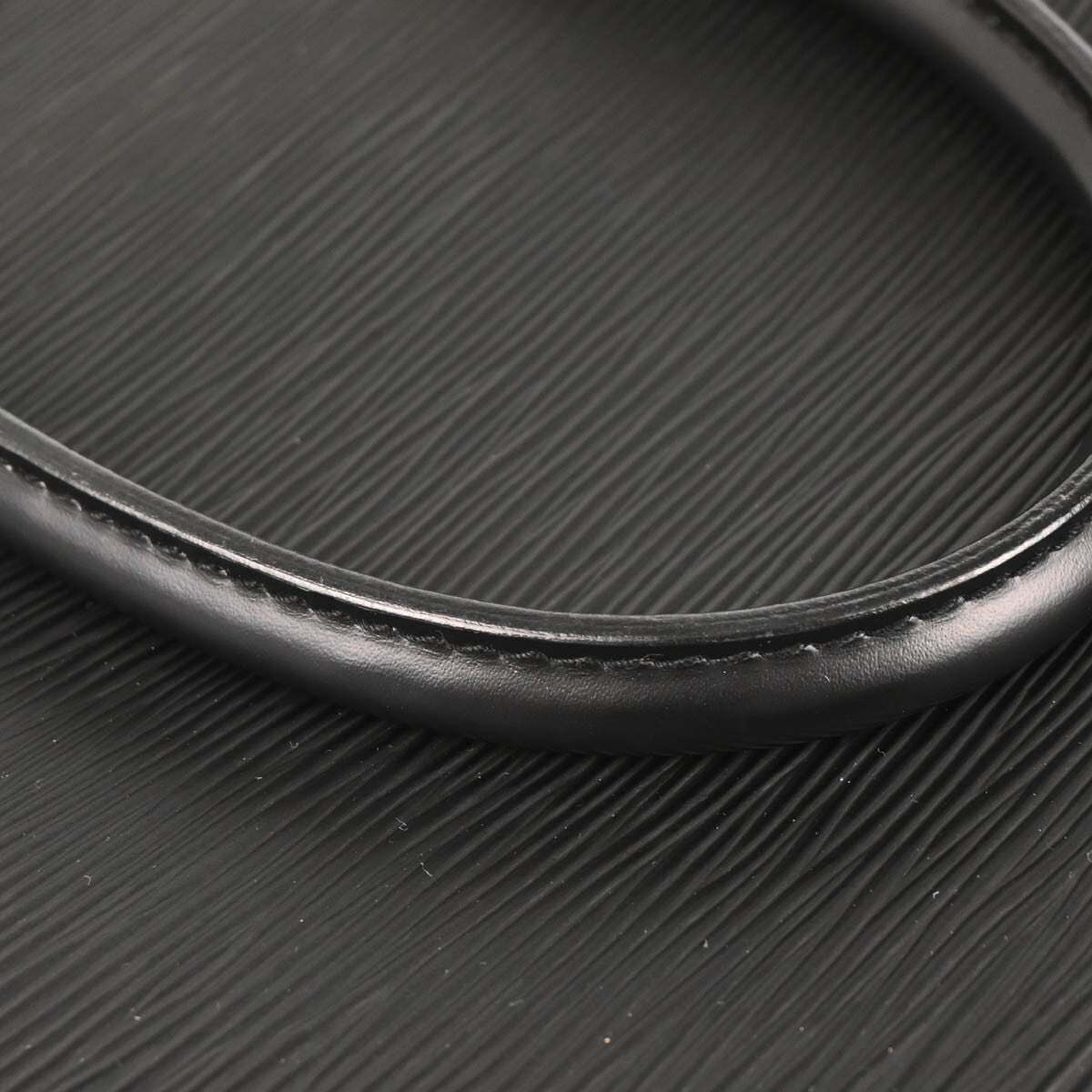 Louis Vuitton Pont Neuf Handbag Epi Leather