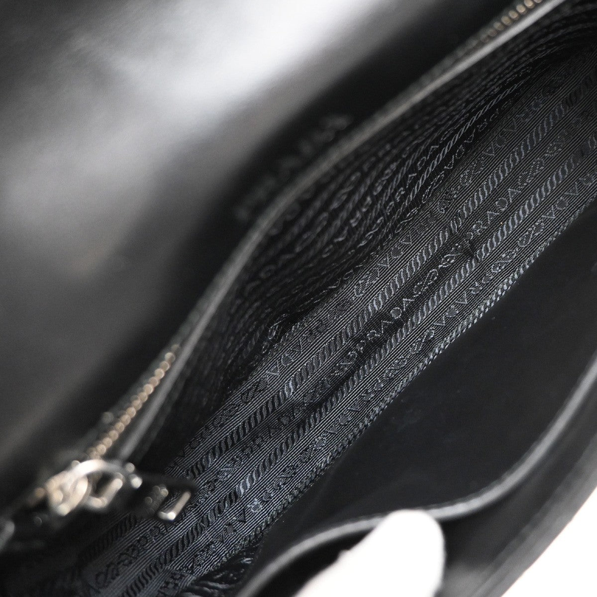 Prada Chain Flap Shoulder Bag Diagramme Quilted Leather