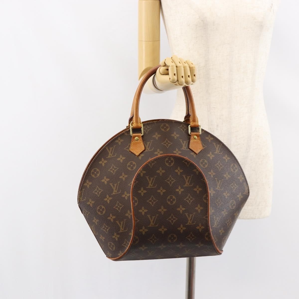 Louis Vuitton Ellipse Bag Monogram Canvas