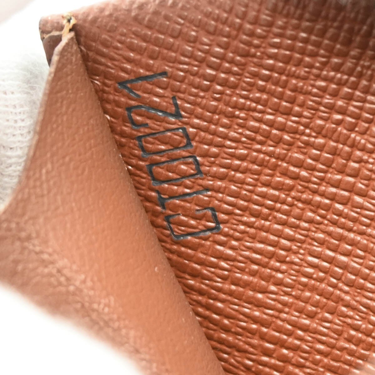 Louis Vuitton Porte Monnaie Gousset Canvas