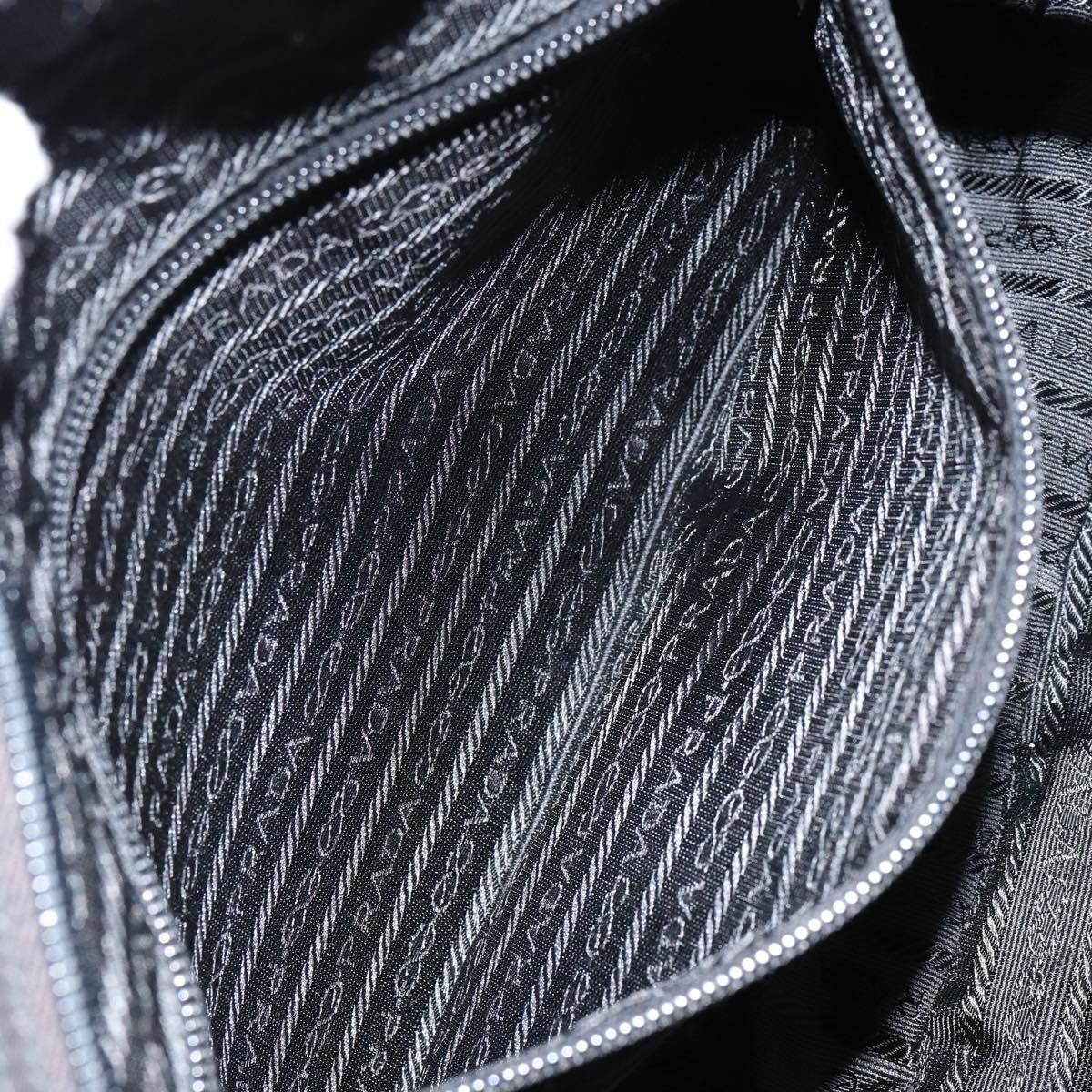Prada Vintage Zip Handbag Tessuto