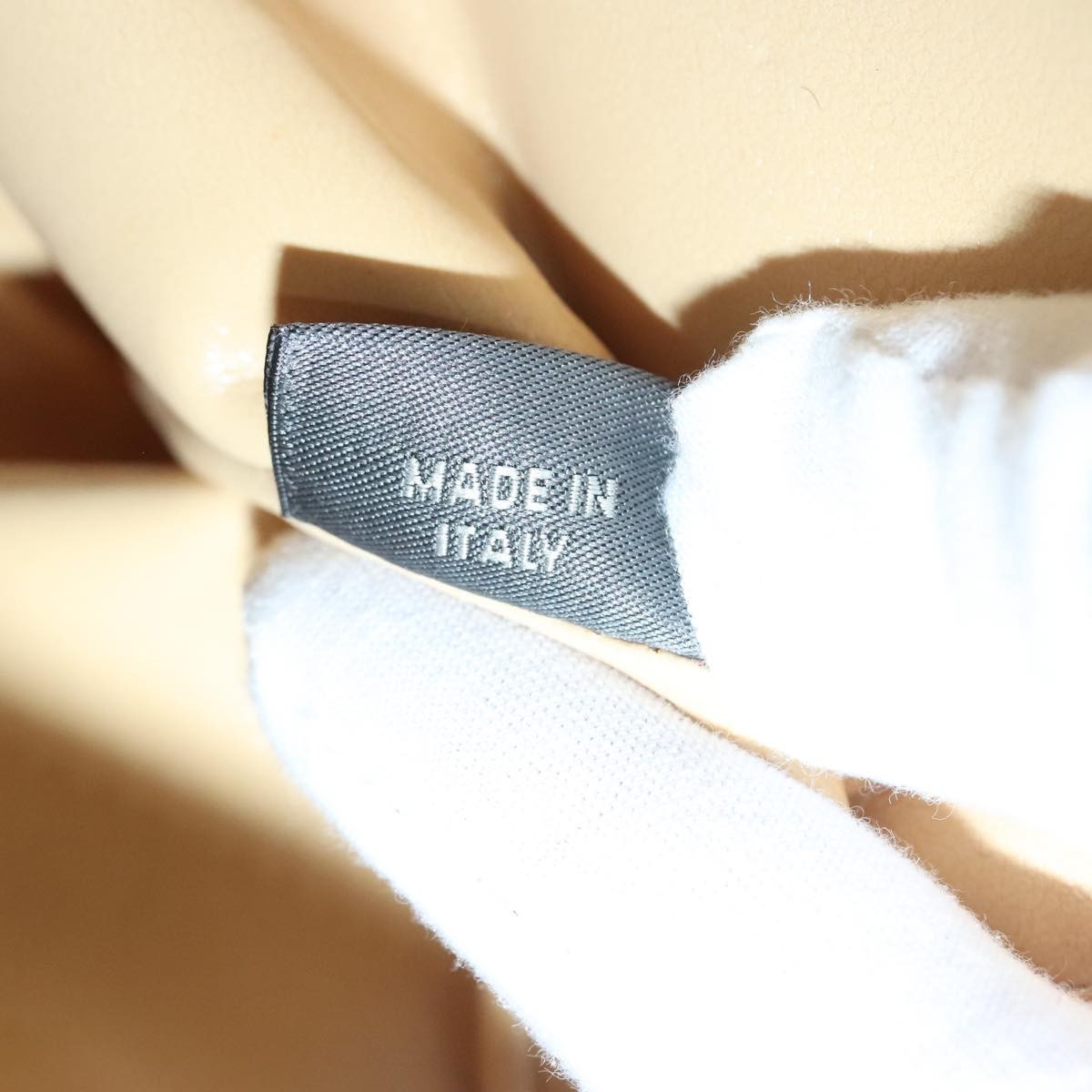 Bally Vintage Shoulder Bag Leather