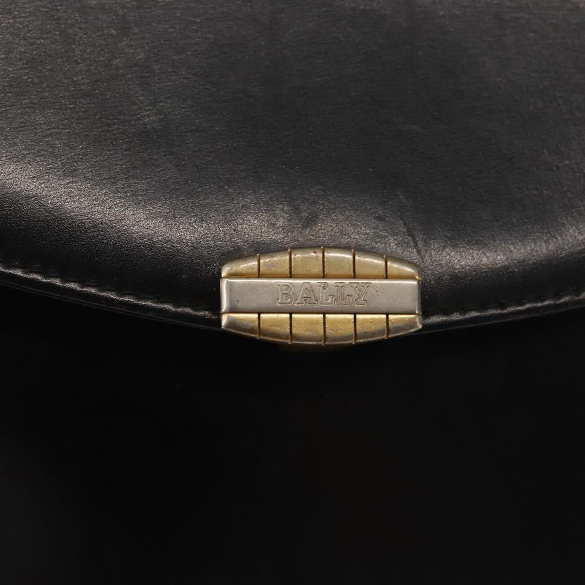Bally Vintage Shoulder Bag Leather