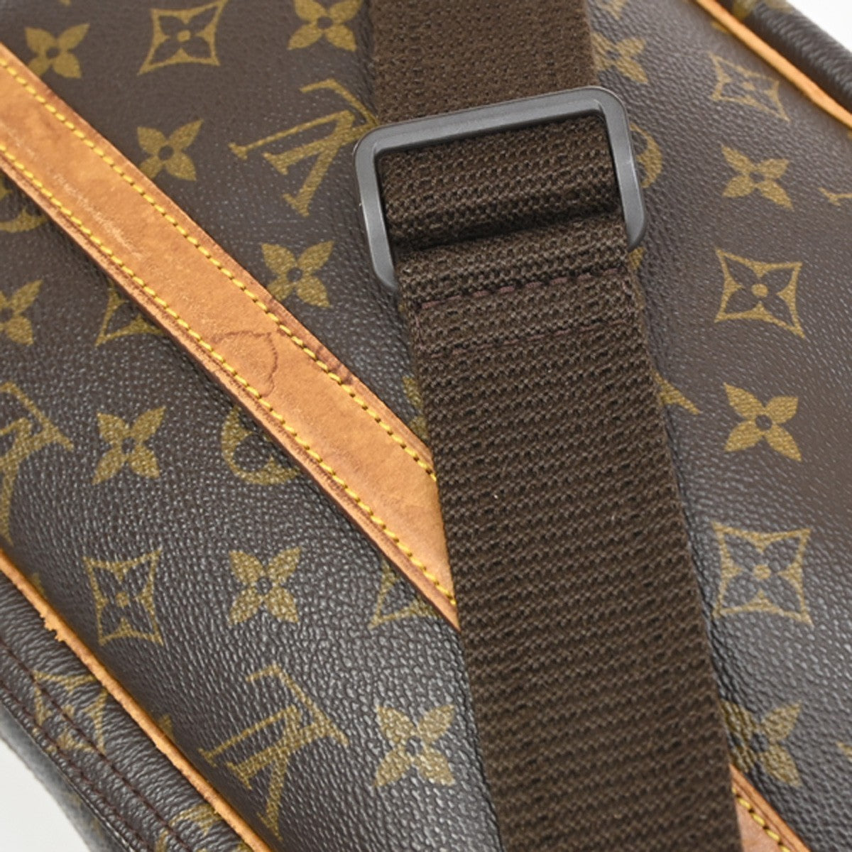 Louis Vuitton Reporter Bag Monogram Canvas