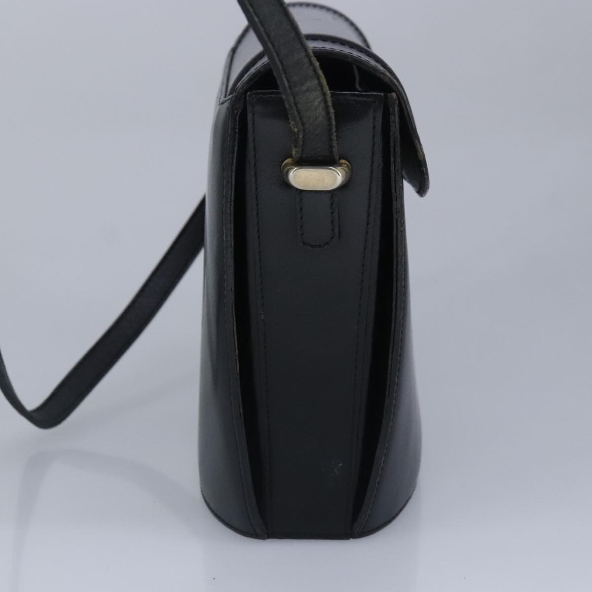 Bally Vintage Shoulder Bag Leather