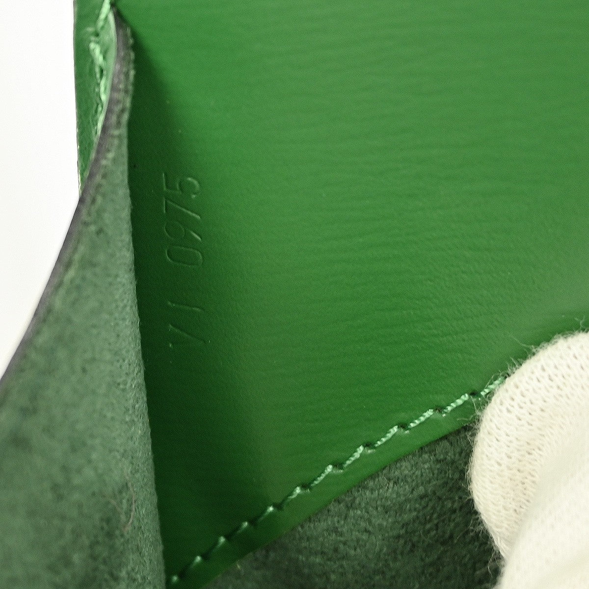 Louis Vuitton Cluny Shoulder Bag Epi Leather