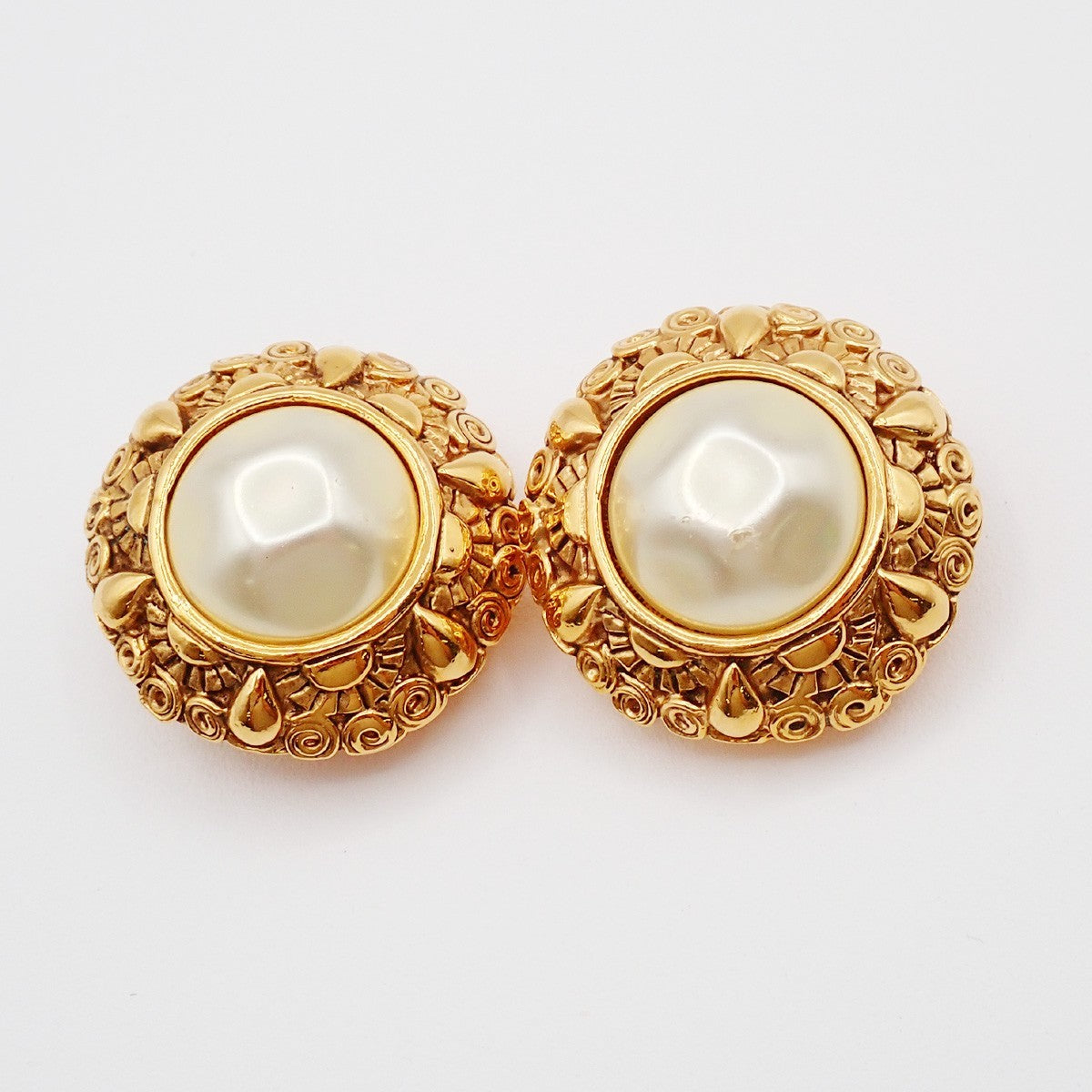 Chanel Vintage Round Clip-On Earrings Metal with Faux Pearl