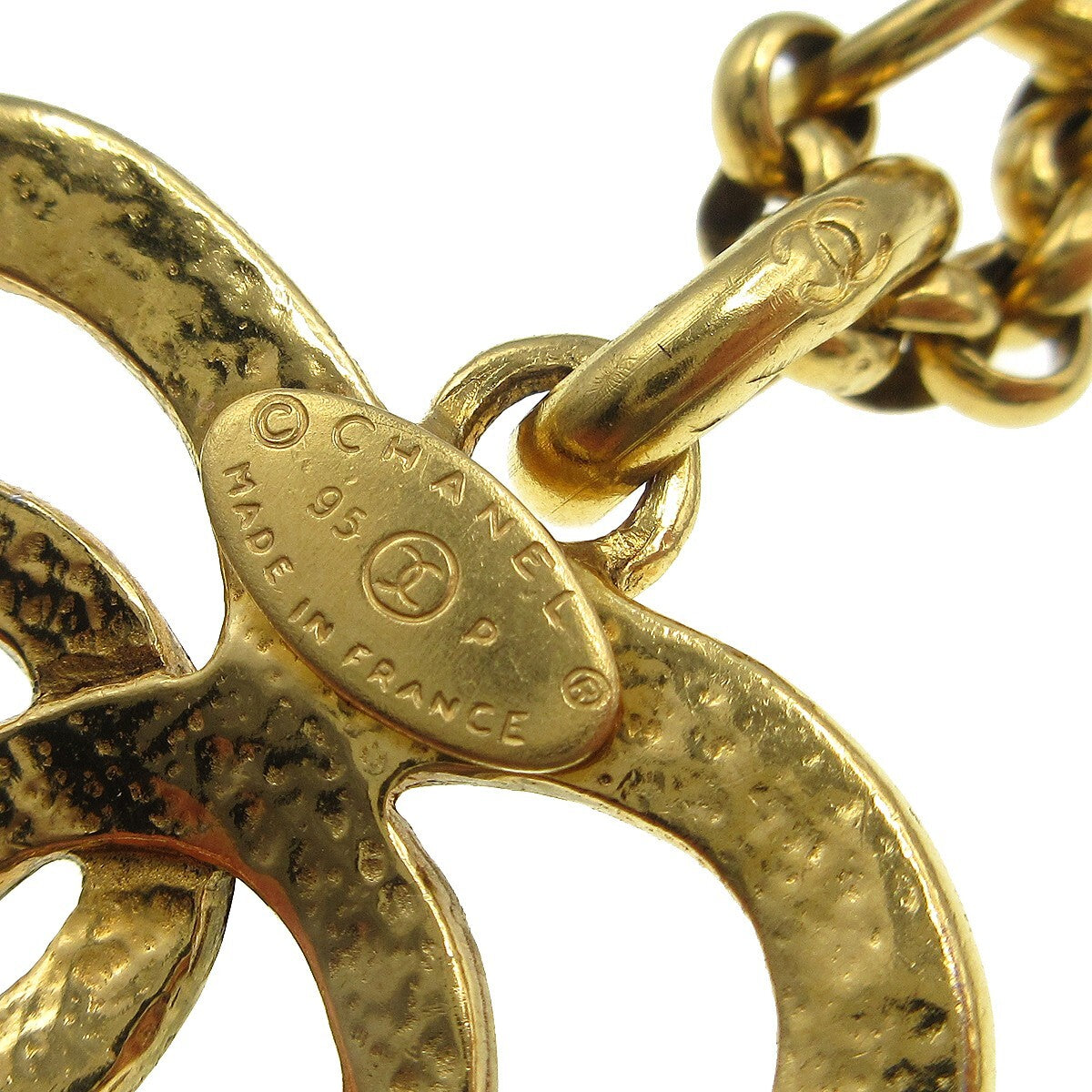 Chanel CC Heart Pendant Necklace Metal