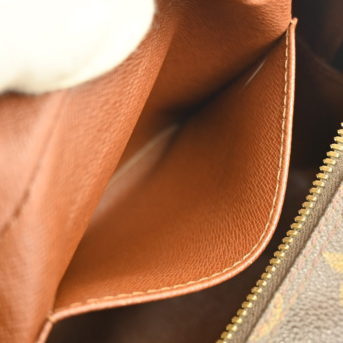 Louis Vuitton Cite Handbag Monogram Canvas