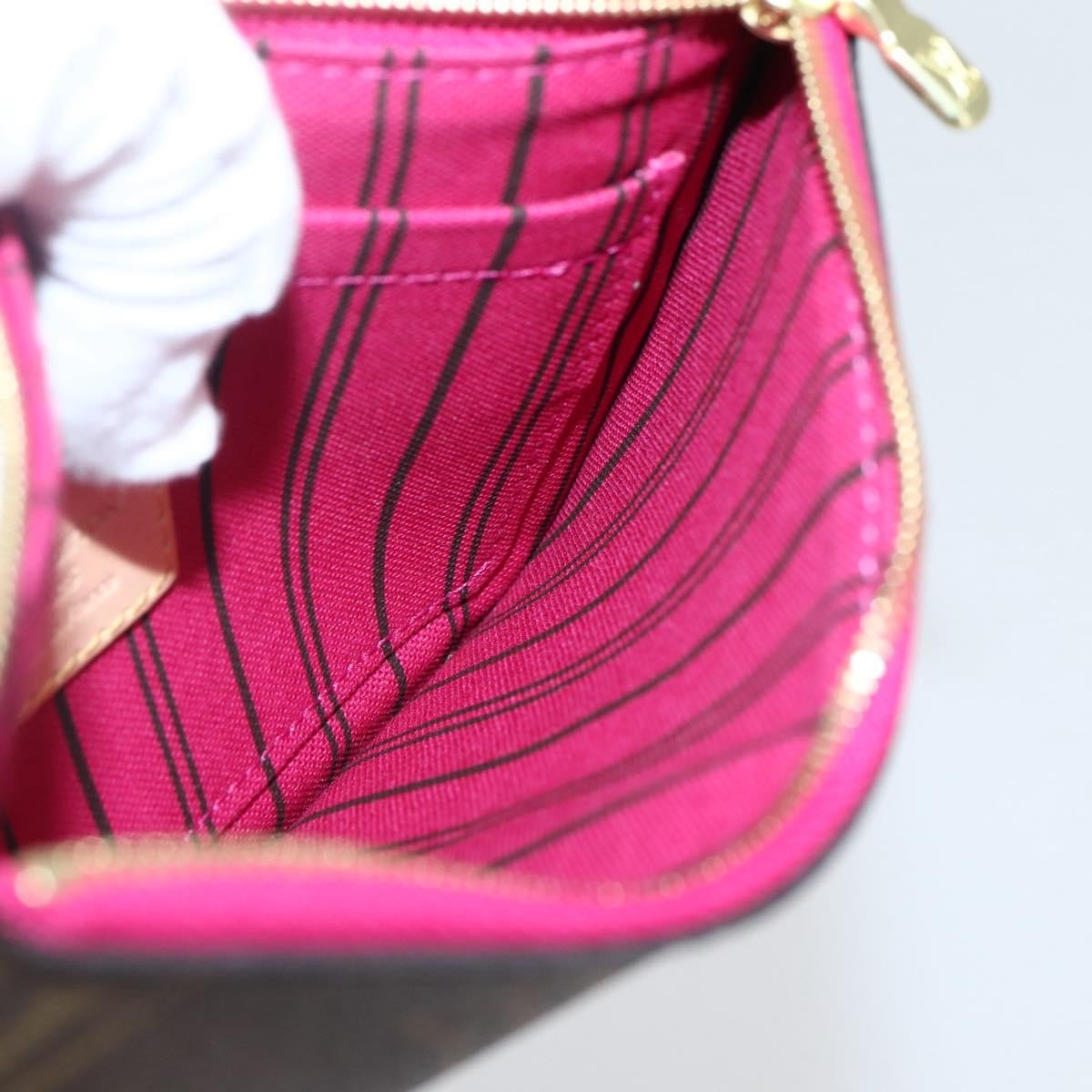 Louis Vuitton Neverfull Pochette Monogram Canvas