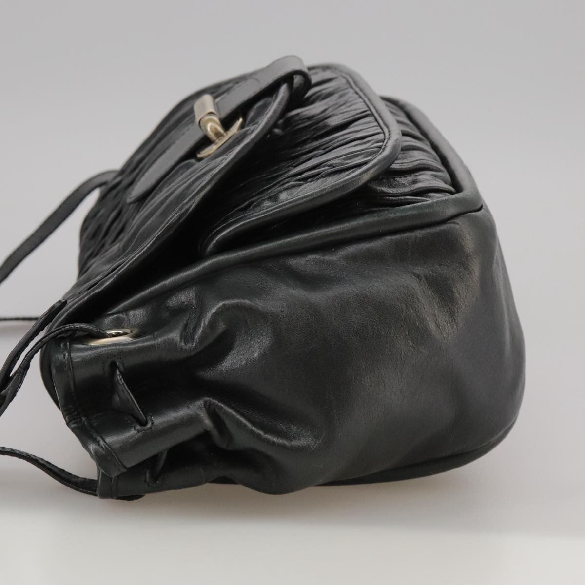 Bally Vintage Shoulder Bag Leather