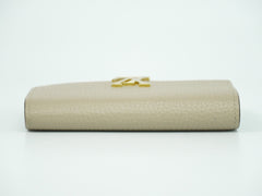 Louis Vuitton Capucines Compact wallet Leather