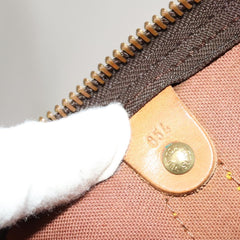 Louis Vuitton Keepall Bag Monogram Canvas
