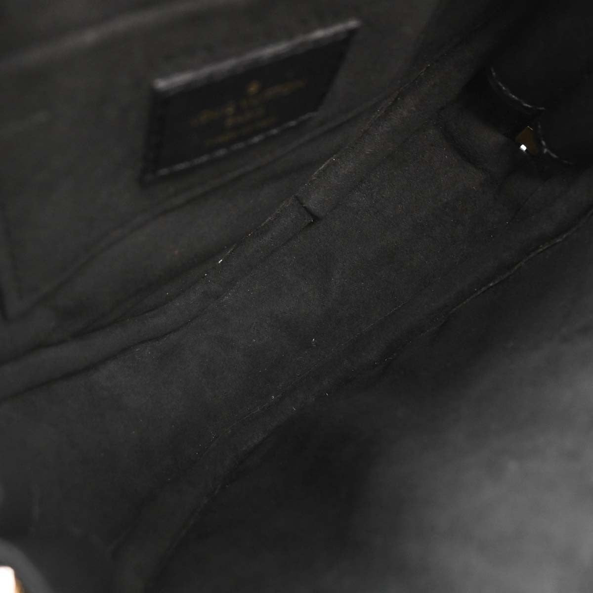 Louis Vuitton New Wave Heart Crossbody Bag Quilted Leather