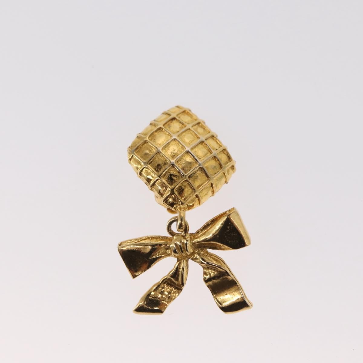 Chanel Ribbon Earring Metal