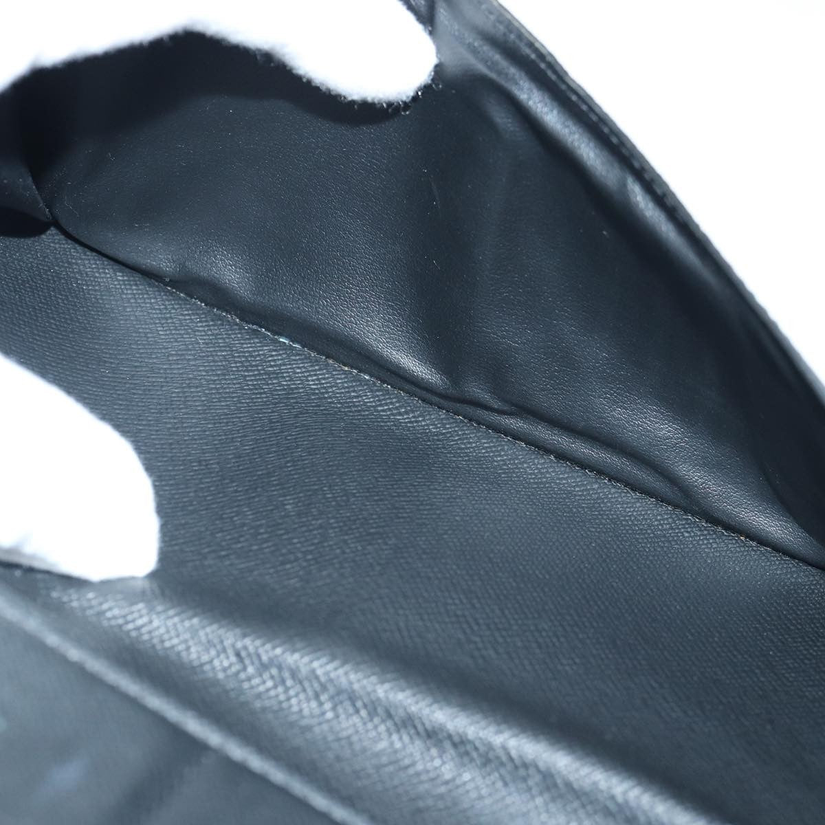 Louis Vuitton Zippy wallet vertical Taurillon Leather