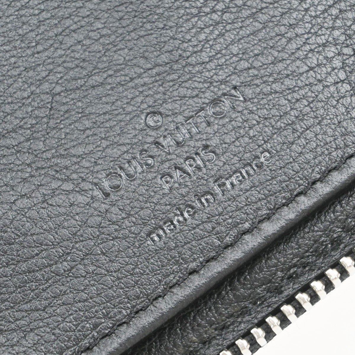 Louis Vuitton Zippy wallet vertical Taurillon Leather