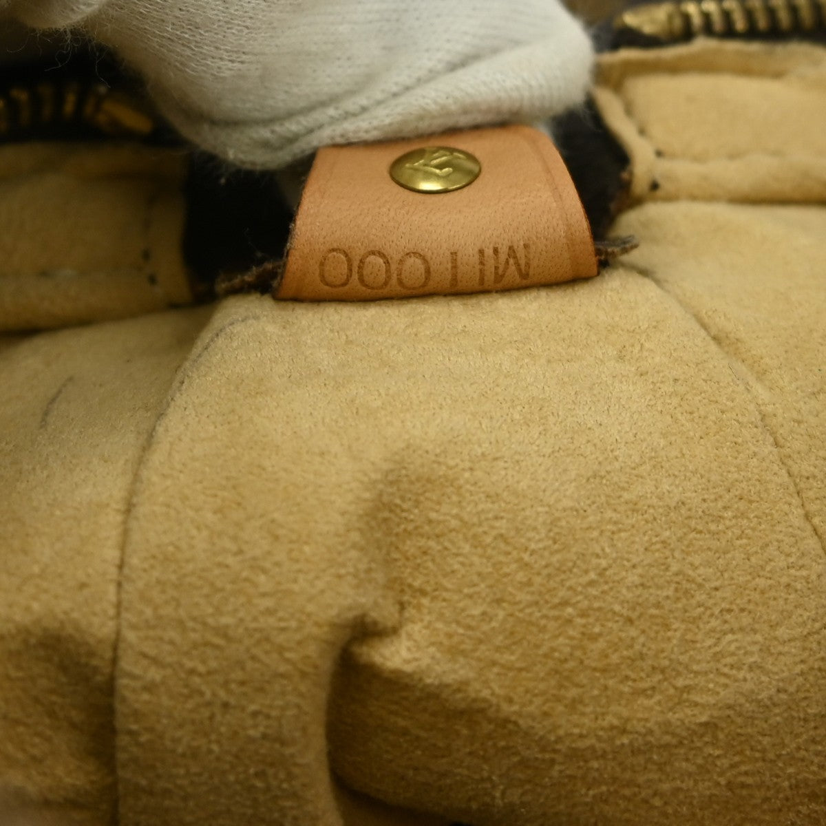 Louis Vuitton Looping Handbag Monogram Canvas