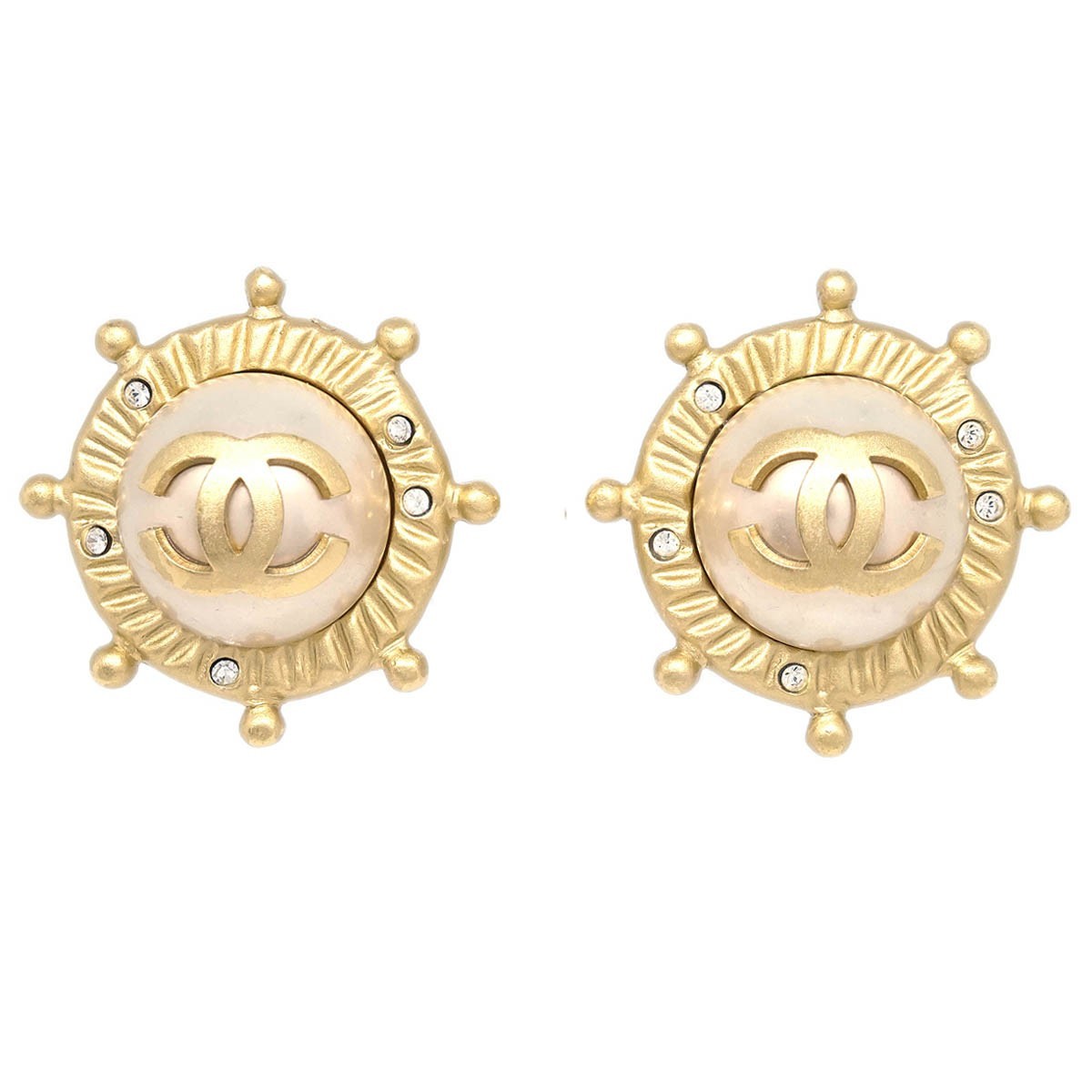 Chanel Vintage Round Clip-On Earrings Metal with Faux Pearl