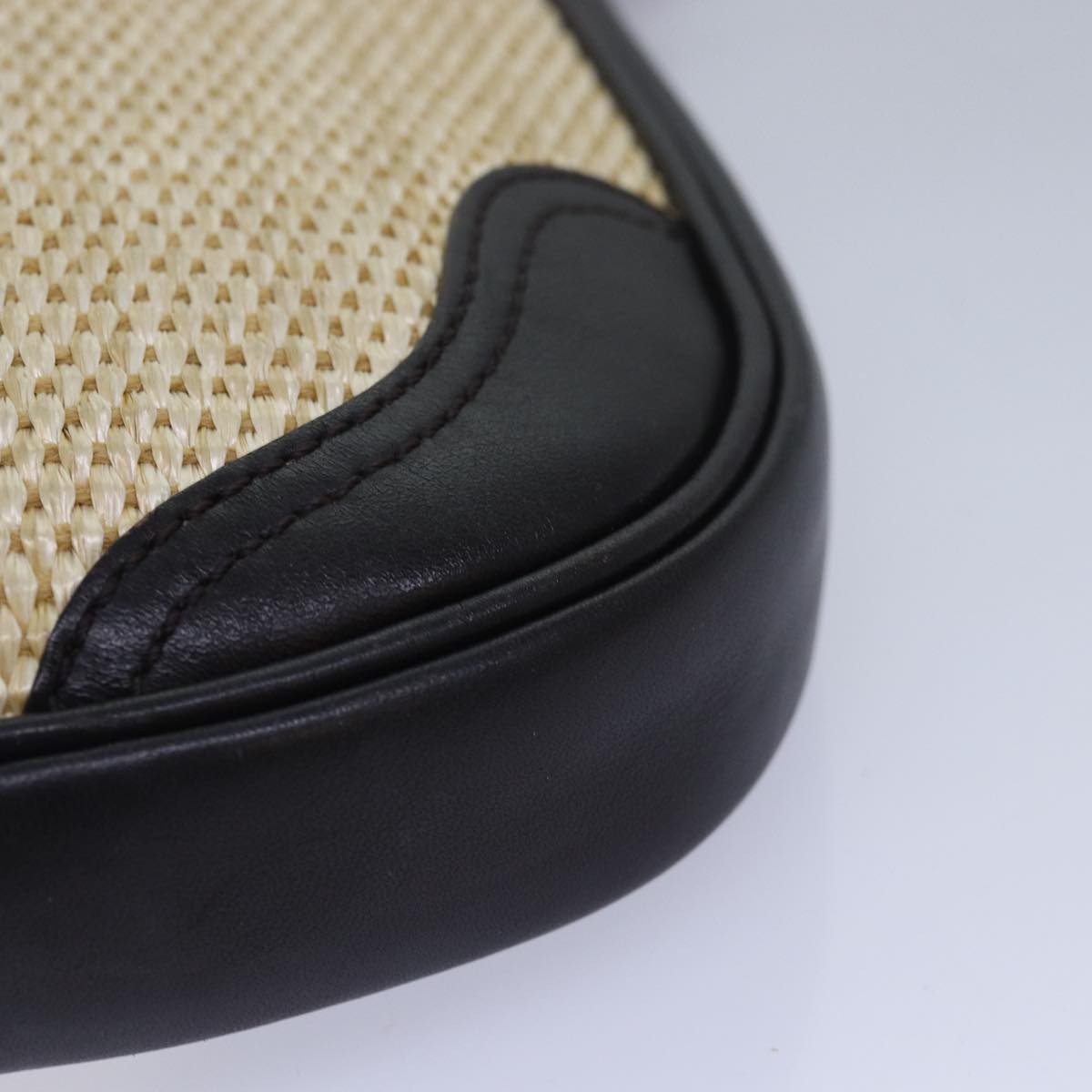 Burberry Vintage Shoulder Bag Leather