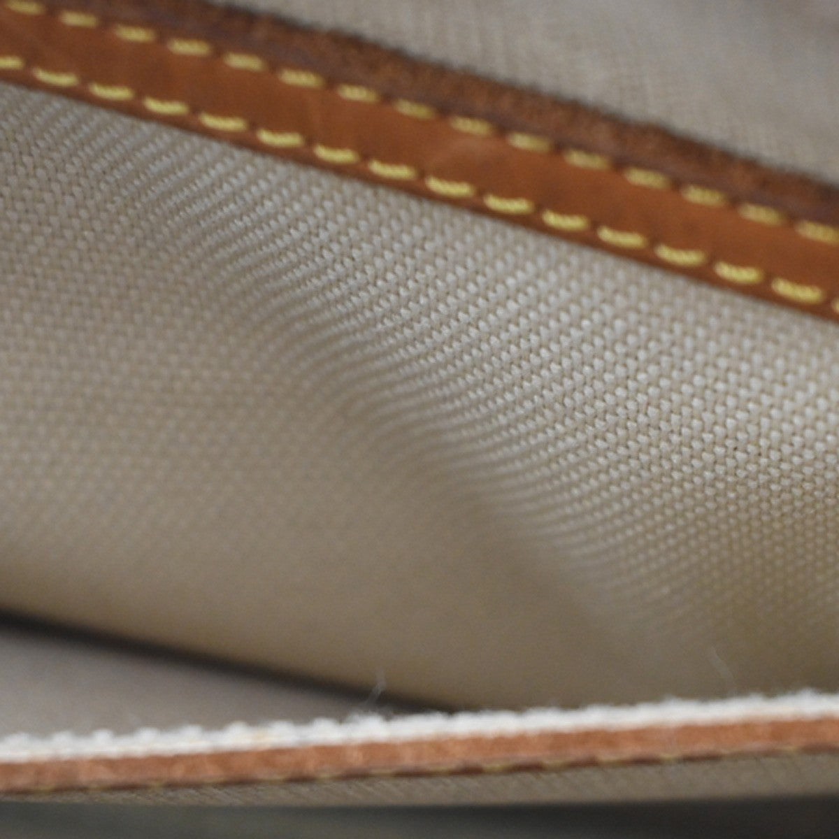 Louis Vuitton Reporter Bag Monogram Canvas