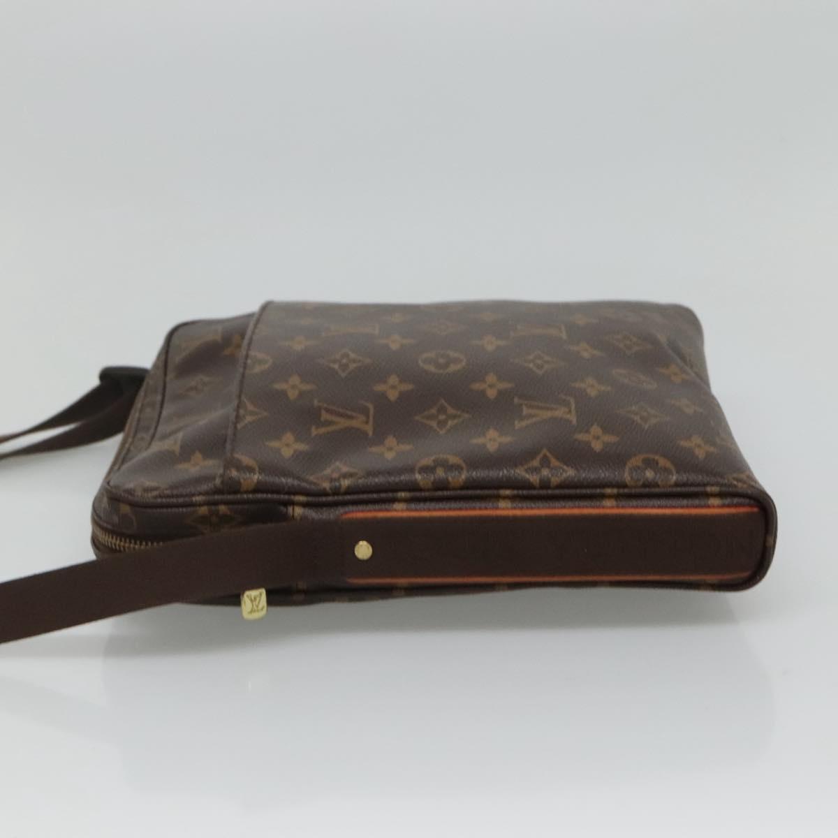 Louis Vuitton Trotteur Beaubourg Handbag Monogram Canvas