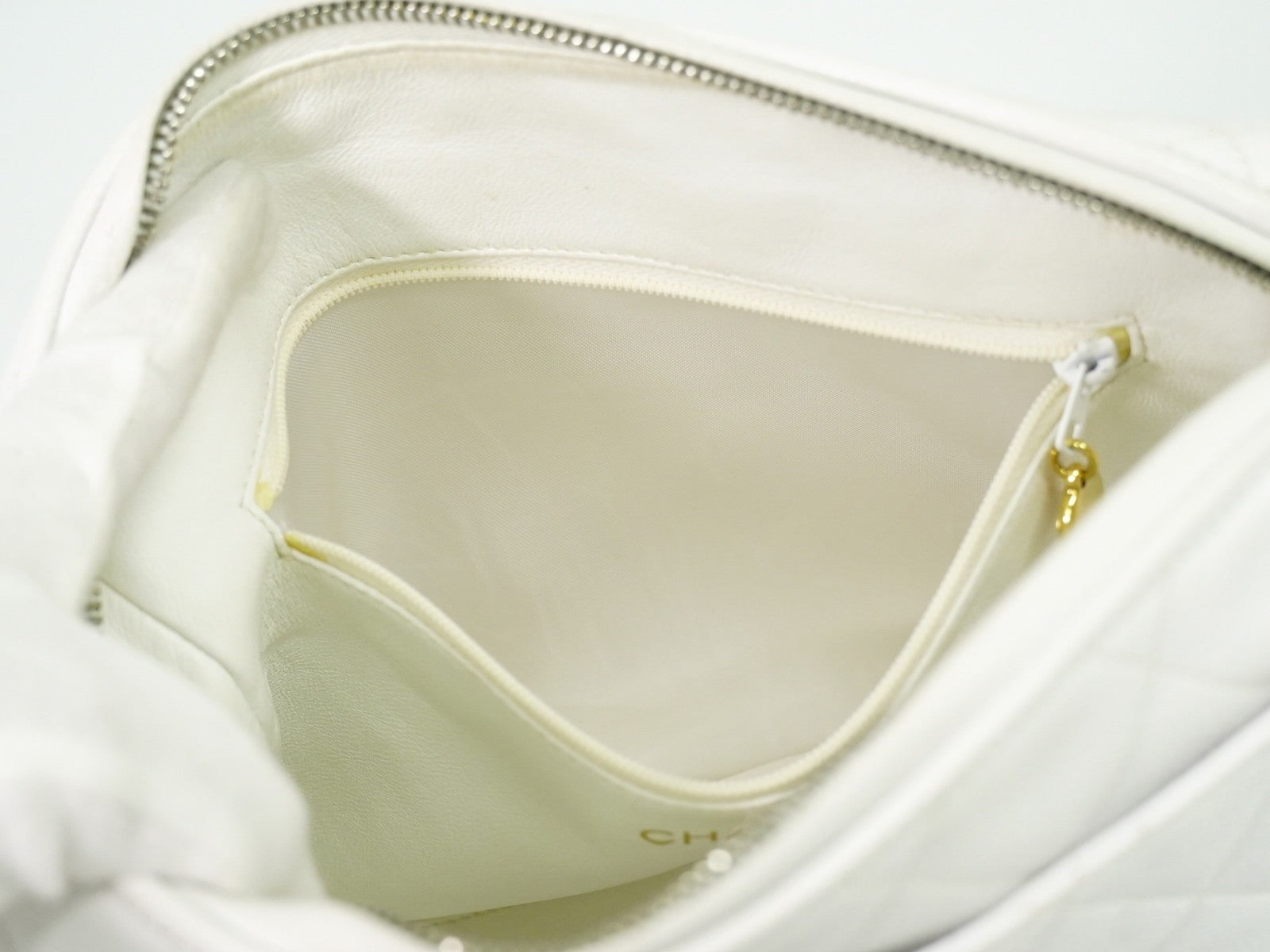 Chanel Vintage Diamond CC Camera Shoulder Bag Quilted Caviar