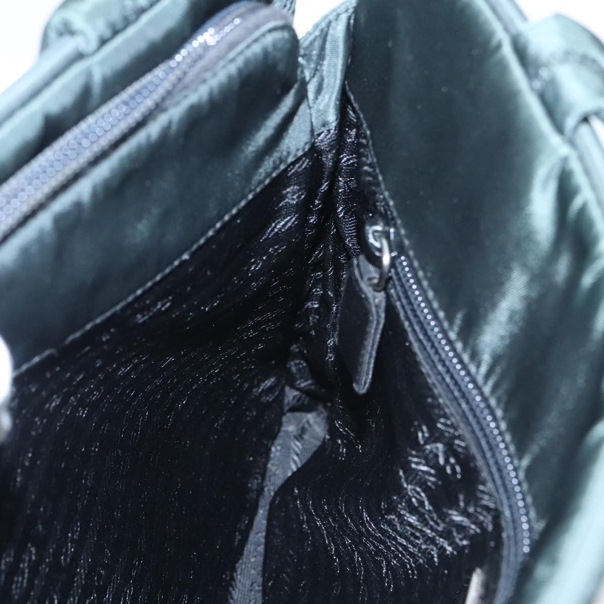 Prada Vintage Zip Handbag Tessuto