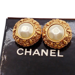 Chanel Vintage Round Clip-On Earrings Metal with Faux Pearl