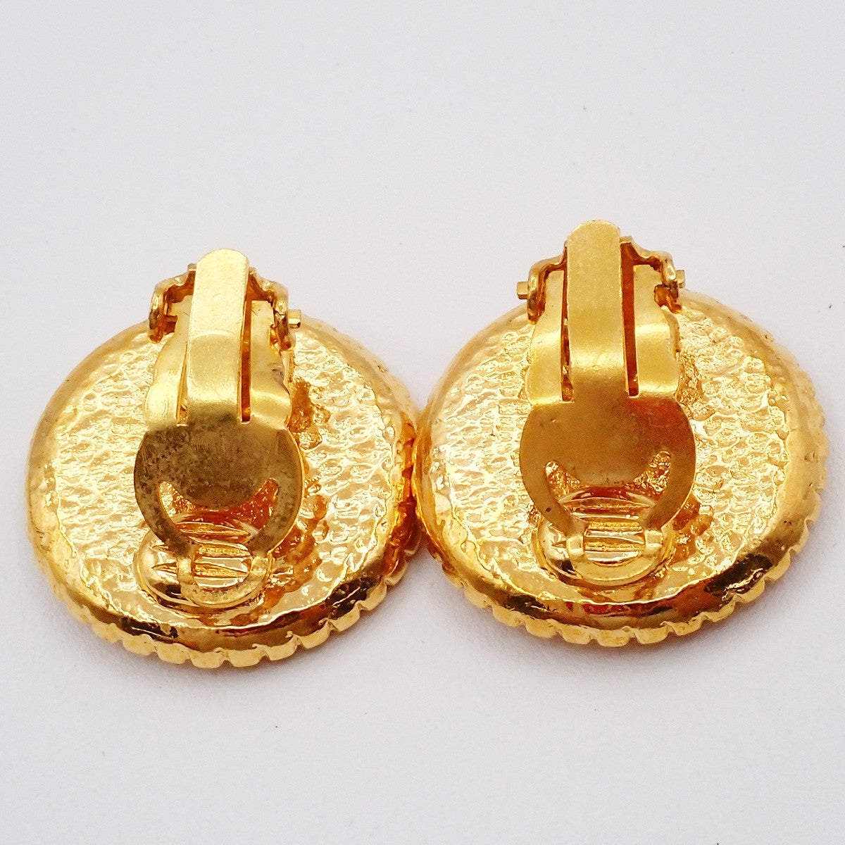 Chanel Vintage Round CC Clip-On Earrings Metal