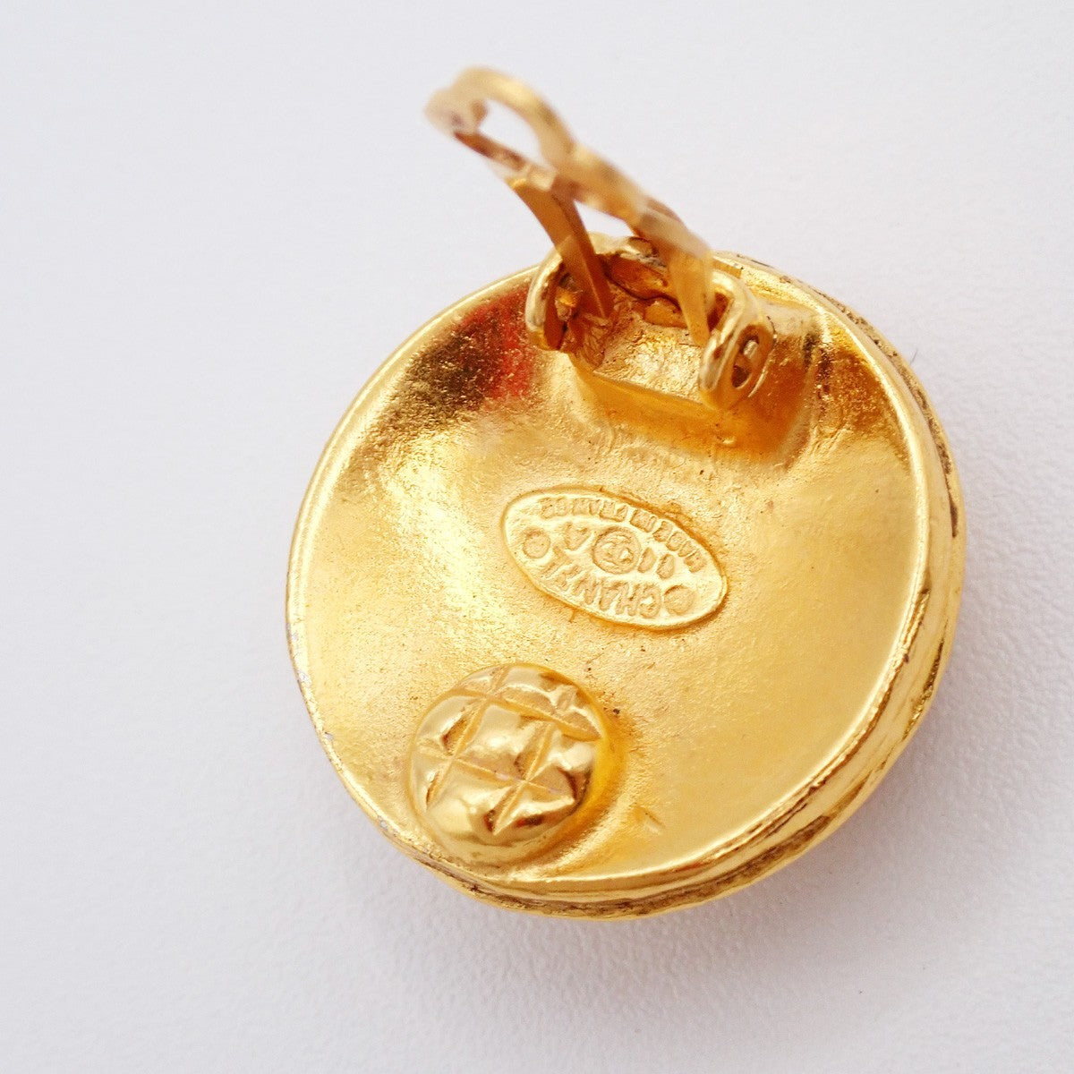 Chanel Vintage Round CC Clip-On Earrings Metal