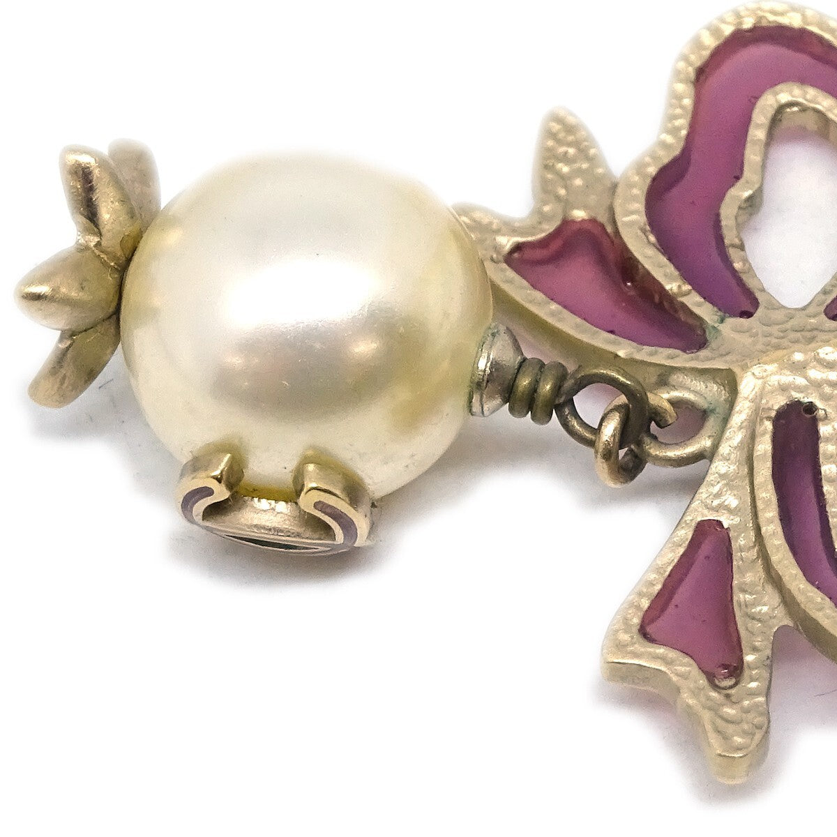 Chanel CC Bow Necklace Gold-plated with Artificial pearl