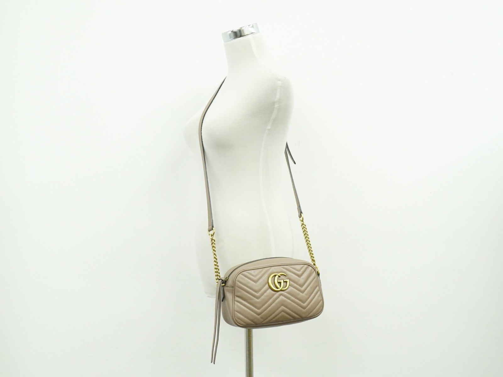 Gucci GG Marmont Shoulder Bag Matelasse Leather