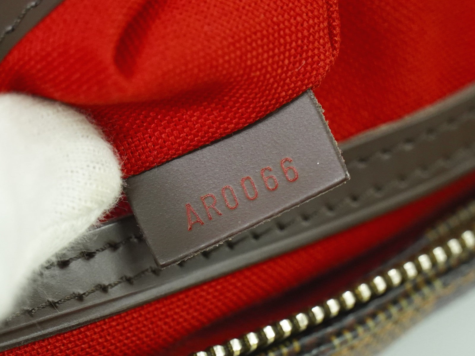 Louis Vuitton Cabas Mezzo Damier