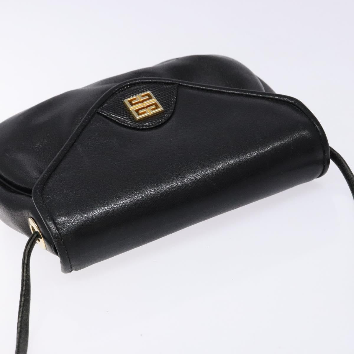 Givenchy Vintage 4G shoulder bag Leather
