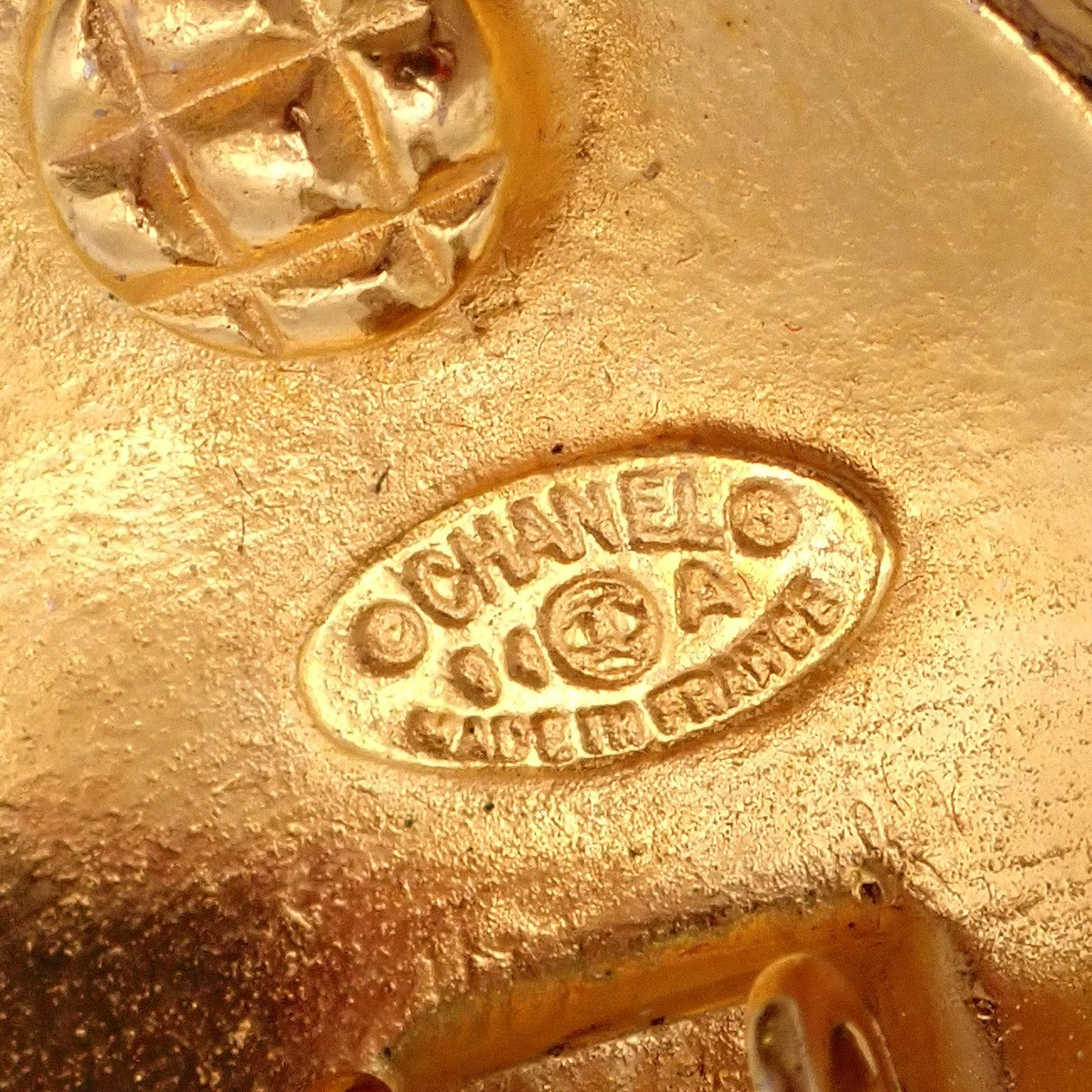 Chanel Vintage Round CC Clip-On Earrings Metal