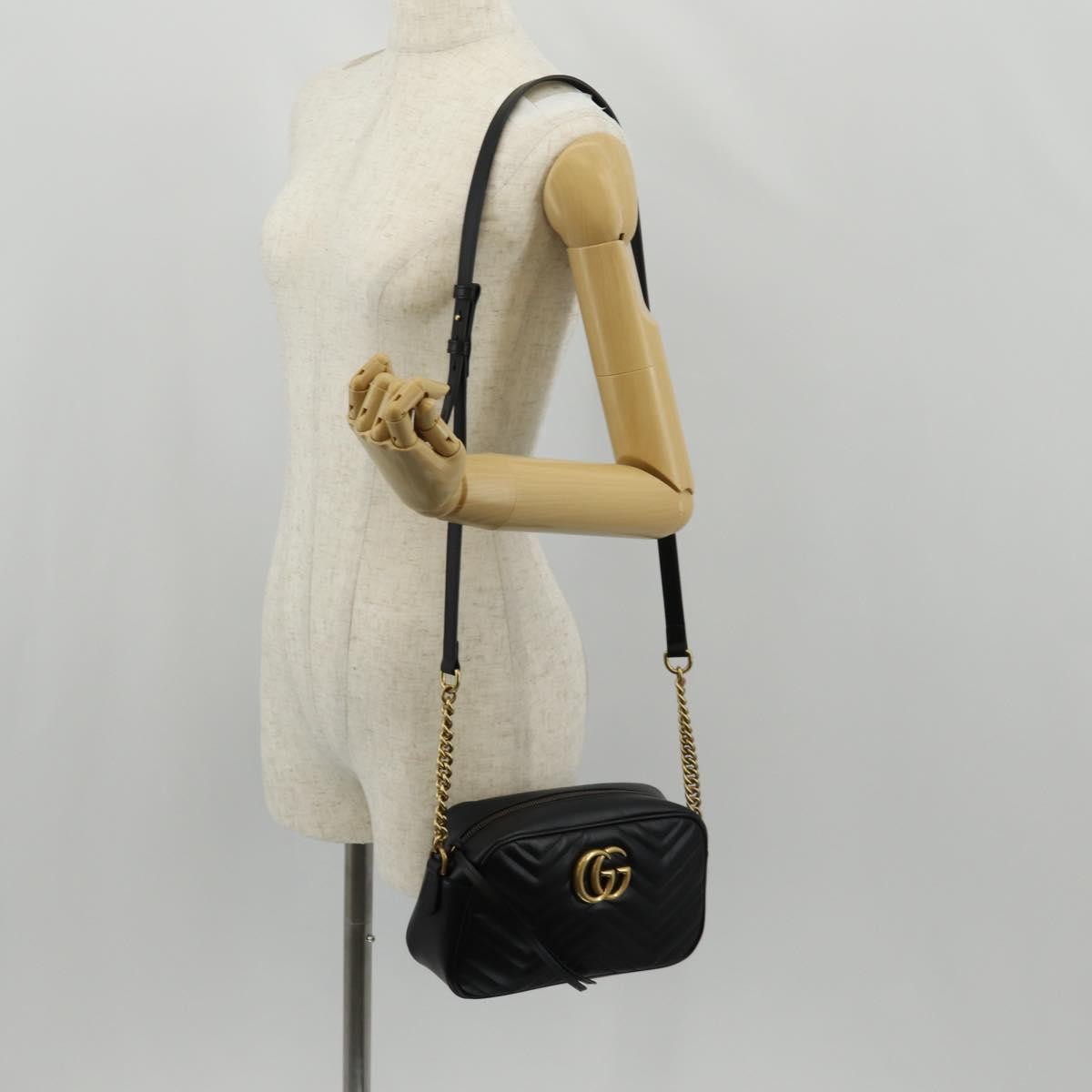 Gucci GG Marmont Shoulder Bag Matelasse Leather