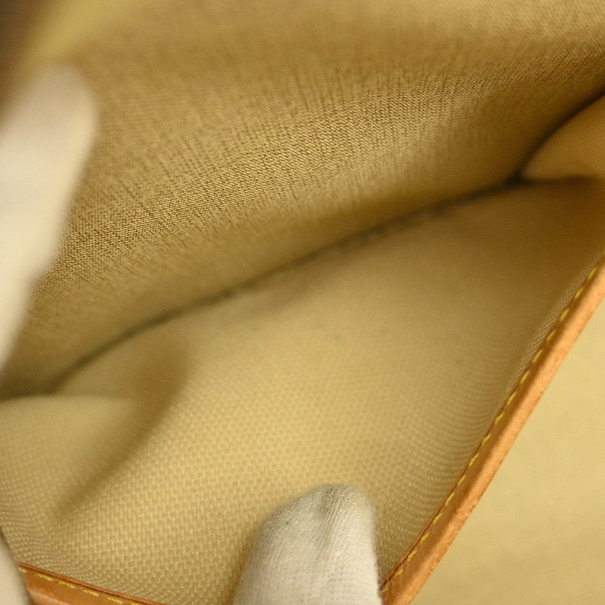 Louis Vuitton Deauville Handbag Monogram Canvas