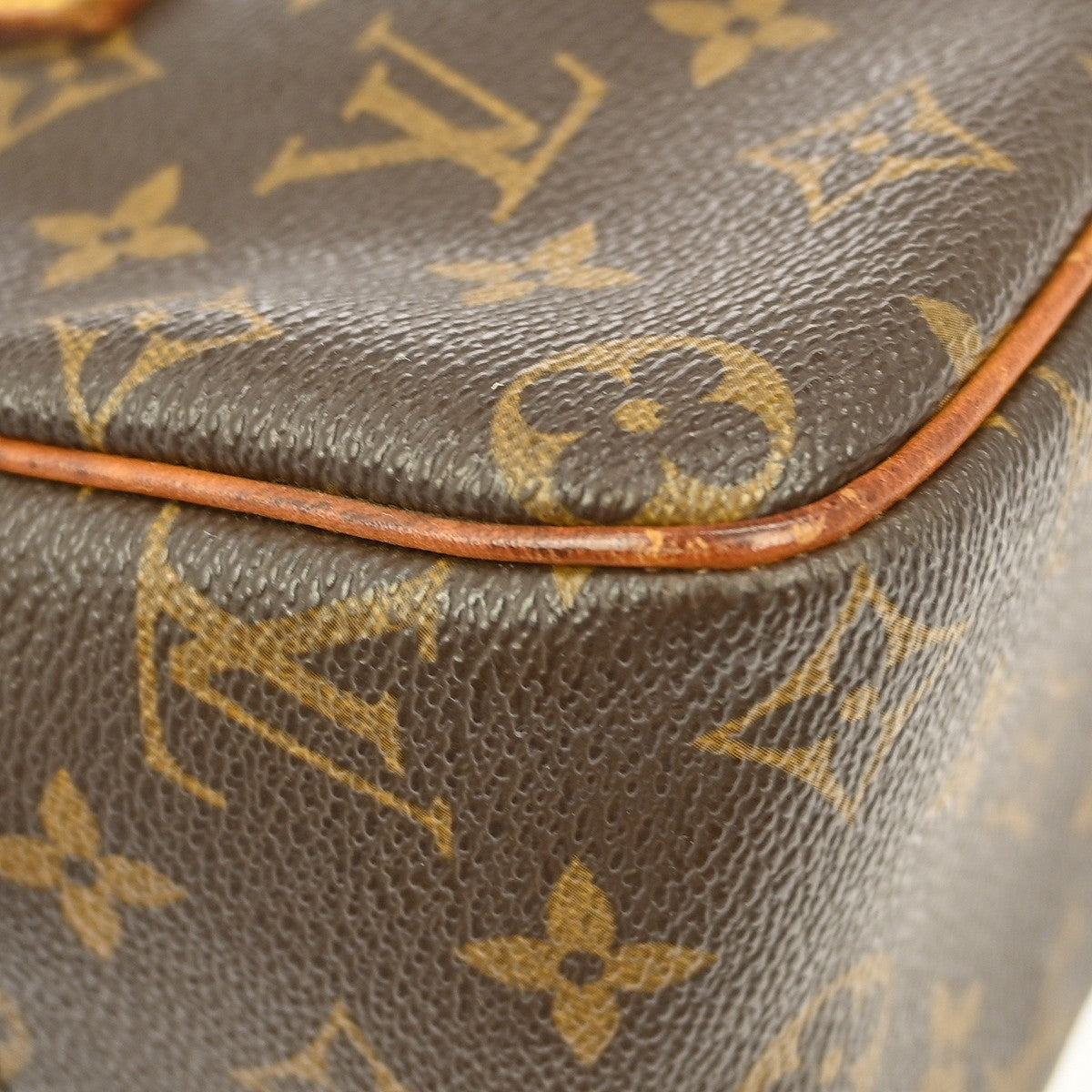 Louis Vuitton Cite Handbag Monogram Canvas